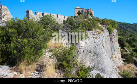 Saint Saturnin les Apt dans le Luberon en France Banque D'Images