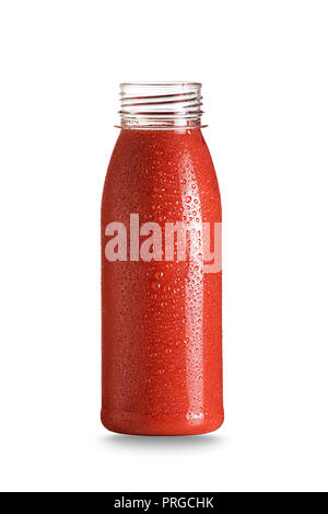 Bouteille de smoothie aux fruits rouge isolé sur blanc. Matières, végétalien, végétarien, concept aliments alcalins. Banque D'Images