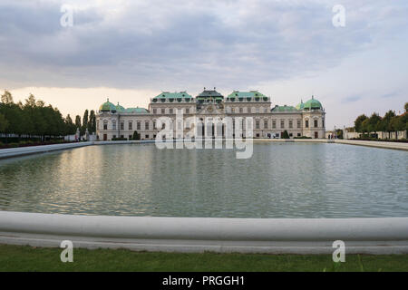 Schloss Belvedere est un ensemble de palais de style baroque situé à Vienne. Le palais fut construit en 1723 et a été conçu par Johann Lukas von Hildebrandt comprend : Atmosphère Où : Vienne, Autriche Quand : 01 Sep 2018 Crédit : Oscar Gonzalez/WENN.com Banque D'Images