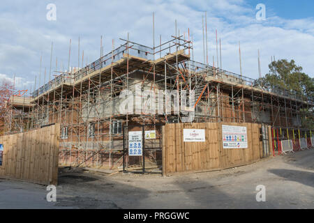 Les landes de nouveaux logements chantier par Linden Homes à Frimley, Surrey, UK Banque D'Images