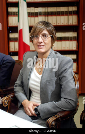 Il Ministro della Pubblica Amministrazione Giulia Bongiorno, Ministre de l'Administration Publique Roma 02/10/2018. Appareil photo, Salle du Réfectoire. Presentazione del Rapporto sulle PA in Italia "Reinventare lo Stato". 2 octobre 2018 Rome Foto Samantha Insidefoto Zucchi Banque D'Images