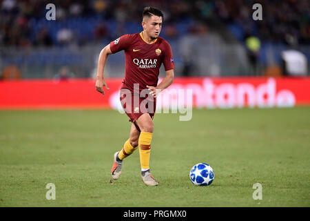 Rome, Italie. 2 octobre, 2018. Cengiz sous de que les Roms au cours de la phase de groupes de la Ligue des Champions match entre les Roms et le FC Viktoria Plzen au Stadio Olimpico, Rome, Italie, le 2 octobre 2018. Photo par Giuseppe maffia. Usage éditorial uniquement, licence requise pour un usage commercial. Aucune utilisation de pari, de jeux ou d'un seul club/ligue/dvd publications. Credit : Giuseppe Maffia/Alamy Live News Banque D'Images