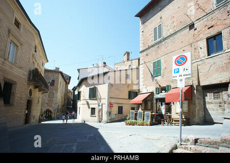 Rues de Montepulciano, province de Sienne, Toscane, Italie Banque D'Images