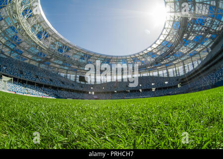 Près d'un terrain de football sur gazon. L'herbe verte Banque D'Images