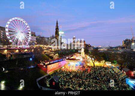 Edinburgh Princes Street Gardens Marché de Noël Banque D'Images