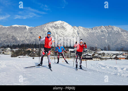 Les skieurs de fond, ski Center Wörgl, Wörgl, Alpes de Kitzbühel, Tyrol, Autriche Banque D'Images