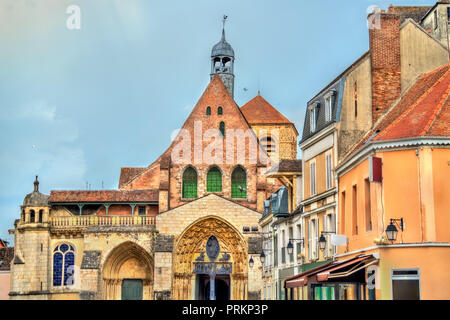 L'église Saint Ayoul à Provins, France Banque D'Images