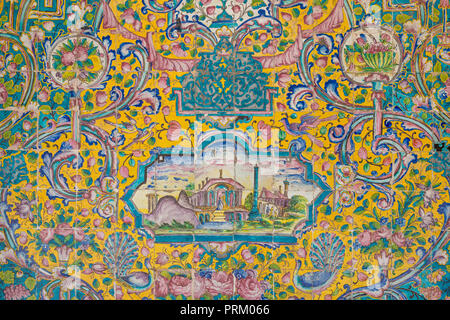Les motifs merveilleux dans l'art persan et de carrelage dans la dynastie de Golestan à Téhéran Banque D'Images