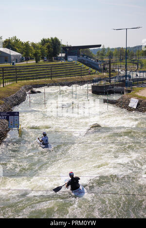 Cunovo centre de slalom en canoë à la périphérie de Bratislava Banque D'Images