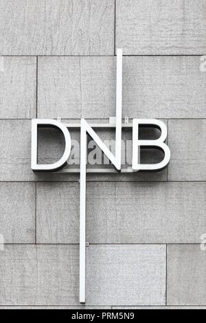 Oslo, Norvège - 27 août 2018 : DNB logo sur un mur. La descente est la plus importante de Norvège financial services group Banque D'Images