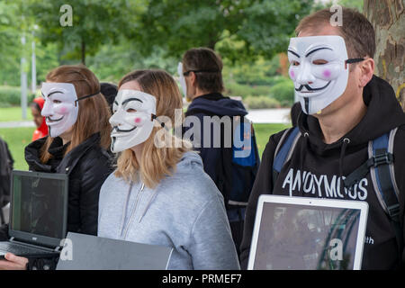 Les membres du collectif d'activistes anonymes pour les sans-voix, une organisation de défense des droits des animaux spécialisés dans l'activisme de rue, démontrer à Londres le Aug Banque D'Images