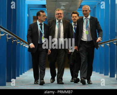 (De gauche à droite) Secrétaire Gallois Alun Cairns, Secrétaire écossais David Mundell, Communautés Secrétaire James Brokenshire et Ministre pour le Bureau du Cabinet David Lidington arrivent à la conférence annuelle du parti conservateur à l'International Convention Centre, Birmingham. Banque D'Images