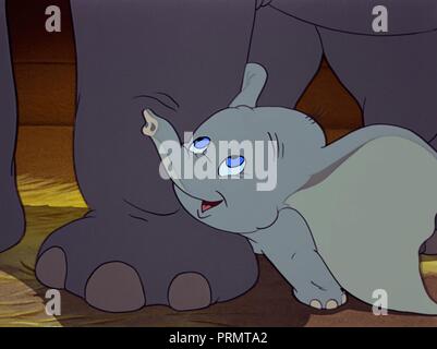 Titre original : DUMBO. Titre en anglais : DUMBO. Année : 1941. Réalisateur : BEN SHARPSTEEN. Credit : DISNEY / Album Banque D'Images