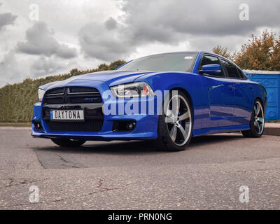 VILNIUS, LITUANIE-Août 26, 2018 : Dodge Charger SRT à Daytona les rues de la ville. Banque D'Images