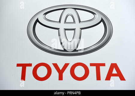 Paris, France. 06Th Oct, 2018. Un logo Toyota pris sur le deuxième jour de la presse Paris Salon International de l'automobile. Le salon sera ouvert au public du 04 au 14 octobre. Credit : Uli Deck/dpa/Alamy Live News Banque D'Images