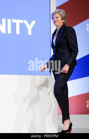 Premier Ministre, Theresa May, donne à son discours à la conférence du parti conservateur le mercredi 3 octobre 2018 tenue à ICC Birmingham Birmingham , . Sur la photo : Theresa May, Premier Ministre, Premier Lord du Trésor, Ministre de la fonction publique, député conservateur de Maidenhead. Photo par Julie Edwards. Banque D'Images