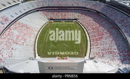 Athens, Georgie, USA. 3e oct, 2018. Le 03 octobre 2018 - Athènes, Géorgie, USA : vues aériennes de stade Sanford, qui est le lieu de la lecture sur le campus pour le football à l'université de Georgia à Athens, Georgia, United States. Le stade de 92 746 places est le dixième plus grand stade au sein de la NCAA. Crédit : Walter G Arce Sr Asp Inc/ASP/ZUMA/Alamy Fil Live News Banque D'Images