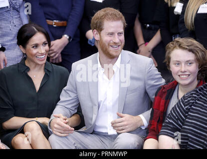 Le duc et la duchesse de Sussex à l'Joff Peacehaven, centre jeunesse, East Sussex, dans le cadre de leur première visite officielle au Sussex. Banque D'Images