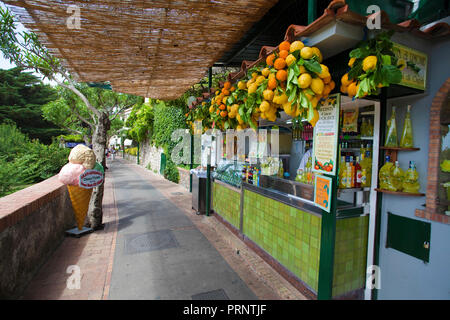 Kiosque de jardin d'Auguste, l'île de Capri, le golfe de Naples, Campanie, Italie Banque D'Images