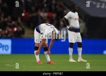 Tottenham Hotspurs' Harry Kane est abattu au cours de la Ligue des Champions, match du groupe B au stade de Wembley, Londres. Banque D'Images