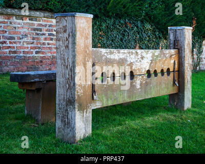 Les stocks sur le village vert à Aldborough Boroughbridge près de North Yorkshire Angleterre Banque D'Images