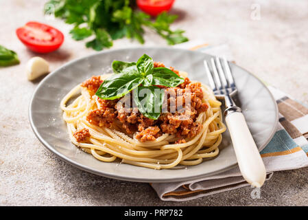 Les pâtes à la bolognaise. Spaghetti avec sauce à la viande Banque D'Images