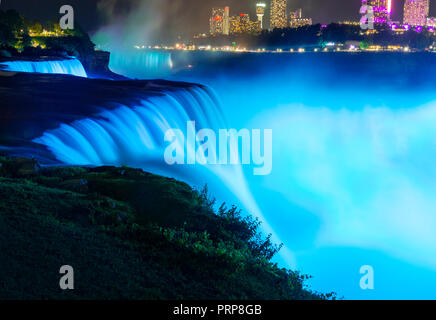 Niagara Falls la nuit, American Falls Banque D'Images