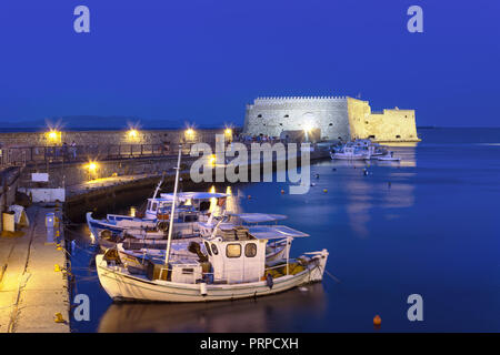 Old Venetian forteresse d'Héraklion, dans la nuit, Héraklion, Crète, Grèce. Banque D'Images