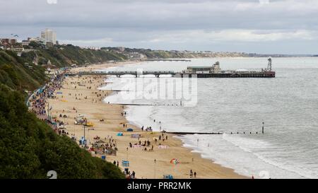 Une vue sur la côte de Bournemouth Banque D'Images