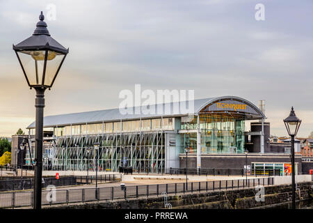 Centre de découverte des sciences Techniquest dans la baie de Cardiff, Pays de Galles du Sud. Banque D'Images