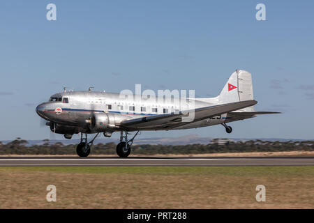 Vintage avion Douglas DC-3C VH-AES en Trans Australian Airlines livery. Banque D'Images