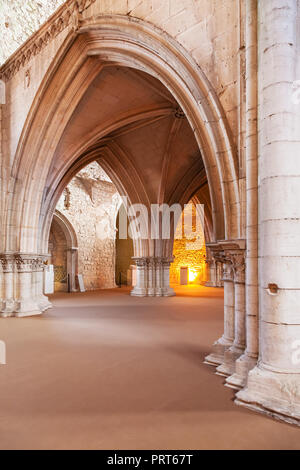 Santarem, Portugal. Ci-dessous jubé ou écran chorale dans l'église de Convento de Couvent de São Francisco. 13e siècle gothique mendiant. Franciscan Banque D'Images