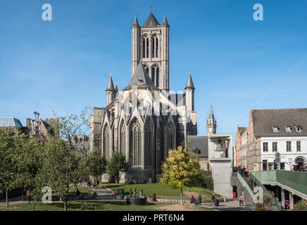 Vue extérieure de St Bavo, dans le centre historique de Gand, Flandre orientale, Belgique Banque D'Images