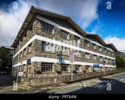 À Trefriw Woollen Mills N.Pays de Galles, l'un des derniers Woolen Mills toujours en production au pays de Galles. Connu pour le tissage traditionnel double-couvertures. Banque D'Images