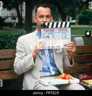 Titre original : Forrest Gump. Titre en anglais : Forrest Gump. Année : 1994. Réalisateur : Robert Zemeckis. Stars : Tom Hanks. Credit : PARAMOUNT PICTURES / Album Banque D'Images