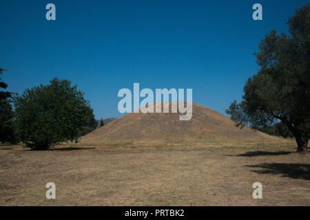 Tumulus funéraire à Marathon, Grèce Banque D'Images