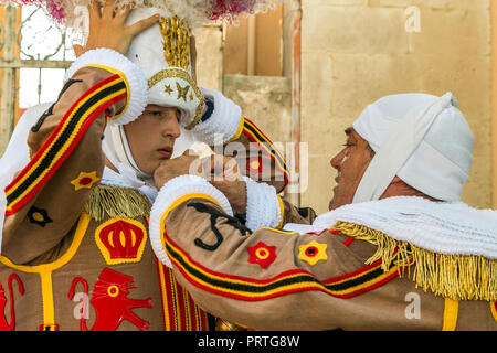 Gilles binche belgique tête-dress costume traditionnel Banque D'Images