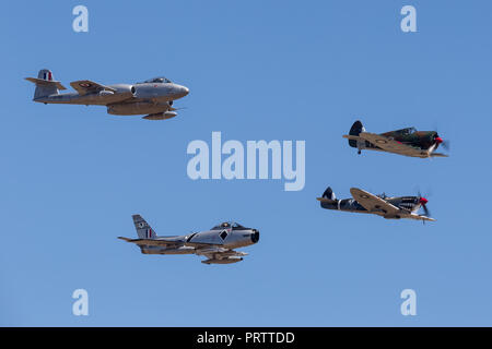 Ancien Royal Australian Air Force (RAAF) Commonwealth Aircraft Corporation CA-13 Boomerang à la tête d'un Supermarine Spitfire, Gloster Meteor et CAC Sabr Banque D'Images