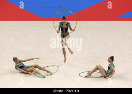 Sofia, Bulgarie - 16 septembre, 2018 : l'équipe Bulgarie effectue au cours de la 2018 Championnats du monde de gymnastique rythmique. Tournoi de groupe. Banque D'Images