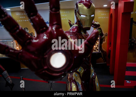 Moscou, Russie. 04 octobre 2018 Participants de Comic Con France 2018 et le 2018 Igromir ordinateur et jeux vidéos à des expositions Crocus Expo International Exhibition Center de la région de Moscou, Russie Crédit : Nikolay Vinokourov/Alamy Live News Banque D'Images