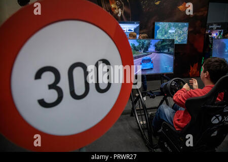 Moscou, Russie. 04 octobre 2018 Participants de Comic Con France 2018 et le 2018 Igromir ordinateur et jeux vidéos à des expositions Crocus Expo International Exhibition Center de la région de Moscou, Russie Crédit : Nikolay Vinokourov/Alamy Live News Banque D'Images