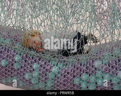 Londres, Royaume-Uni. 4ème Oct 2018. 'Bubbles corps, art, Bubblles Bubblies en vie nous' par Ernesto Neto, 2012 (Tanya Bonakdar Gallery) à l'occasion de la Frieze Art Fair 2018, London, UK Crédit : Nastia M/Alamy Live News Banque D'Images