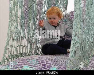 Londres, Royaume-Uni. 4ème Oct 2018. 'Bubbles corps, art, Bubblles Bubblies en vie nous' par Ernesto Neto, 2012 (Tanya Bonakdar Gallery) à l'occasion de la Frieze Art Fair 2018, London, UK Crédit : Nastia M/Alamy Live News Banque D'Images