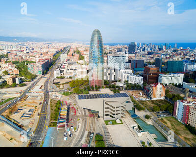 Antenne de Barcelone vue panoramique. Barcelone est la capitale et la plus grande ville de la Catalogne en Espagne. Banque D'Images