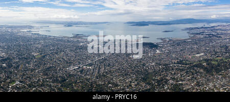 La région de la baie de San Francisco dispose d'un réseau complexe de l'infrastructure qui prend en charge l'une des zones les plus peuplées de la côte ouest des États-Unis. Banque D'Images