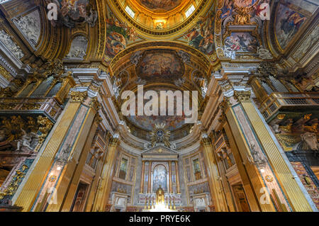 Rome, Italie - 24 mars 2018 : l'intérieur de l'église du Gesù à Rome, Italie. Banque D'Images