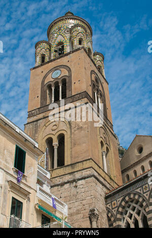 Clocher de la cathédrale d'Amalfi de Sant'Andrew en Italie Banque D'Images