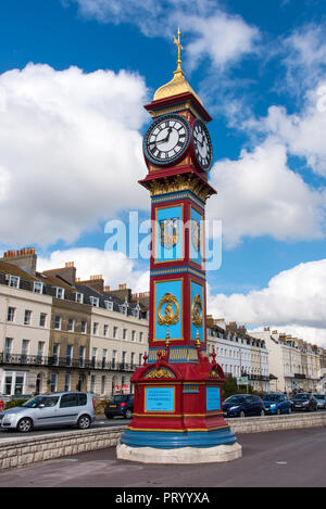 WEYMOUTH, DORSET, UK - 28 SEP 2018 : Le Jubilé Tour de l'horloge sur l'Esplanade à Weymouth a été érigée en 1888 à l'occasion du jubilé de la reine Victoria. Banque D'Images