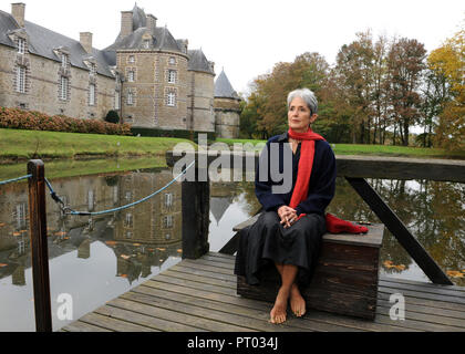Chanteur, auteur-compositeur et musicien Joan Baez, ici au "Château de Canisy" château dans le nord-ouest de la France (2009/10/28) *** légende locale *** Banque D'Images