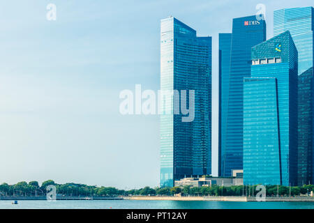 Singapour - le 11 août 2018 : les détails architecturaux de Marina Bay Financial Centre Banque D'Images